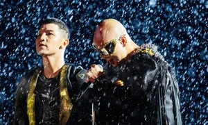 Unstoppable: 'Brother Who Overcomes a Thousand Thorns' Artists Perform 6 Hours in the Rain - image 9