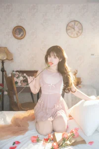 YiTuYu Art Language Vol.6345 Featuring Pao Fu Xiao Fang: A Visual Masterpiece - image 4