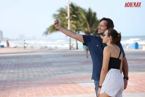 Why Da Nang Beach Continues to Captivate International Travelers - image 0