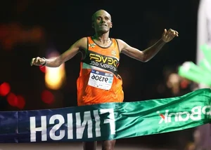 Ethiopian Athlete and Hong Le Triumph at HCMC Night Run - image 3