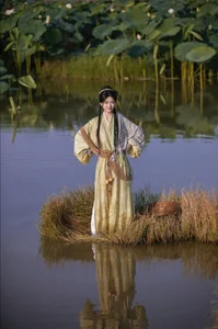 Exploring YiTuYu Art Language Vol.7323 Featuring Model Xiao Shu Pian Er - image 7