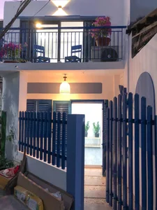 Budget 17m2 Alley House Renovation in Binh Thanh with Santorini Style - image 14