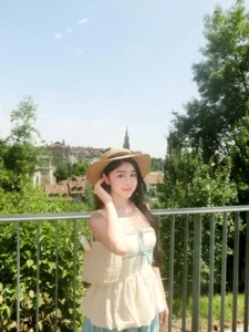 Quyen Linh's Daughter Cinderella Shines as a Muse in Switzerland - image 6