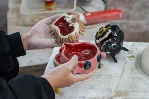 The Artistic Pivot: Crafting 'Ugly' Pottery in Traditional Bat Trang Village - image 7