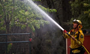 California’s Park Fire: A Hellish Landscape of Destruction and Bravery - image 9