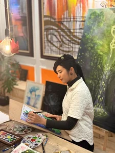 Life After Marriage: A Glimpse into Miss Vietnam Ngoc Han’s Elegant Lifestyle - image 2