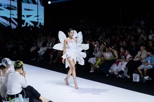 Supermodel Thanh Hang Dazzles in Avant-Garde Ivan Tran Fashion Collection - image 0