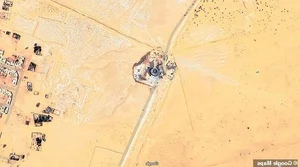 Mysterious 'UFO' Spotted in Sahara Desert via Google Maps - image 6