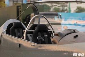 Innovative Vietnam-Made Training Aircraft Take Center Stage at the 2024 International Defense Exhibition Highlighting Domestic Aerospace Advancements - image 1