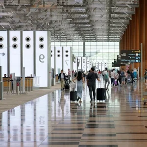 Inside Singapore’s Changi Airport: Exploring the World’s Most Modern and Luxurious Aviation Hub - image 3