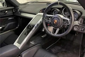 The Rare Million-Dollar Porsche 918 Spyder in Vietnam - image 6