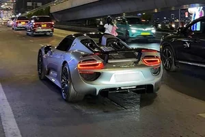 The Rare Million-Dollar Porsche 918 Spyder in Vietnam - image 4