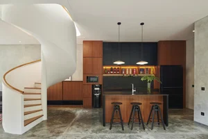 Stunning Hilltop House Design Engineered for Natural Year-Round Breezes - image 5