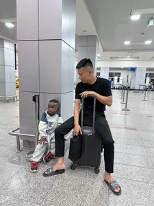 Loi Con Wins Hearts with Clever Response to Difficult Questions About Quang Linh Vlog - image 6