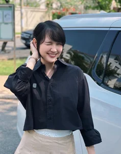 Thuy Diem Debuts Chic New Hairstyle While Phuong Oanh Stuns in Glamorous Backless Dress - image 2