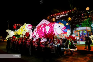 Witness the Spectacular Giant Mid-Autumn Lanterns at Thanh Tuyen Festival 2023 - image 1