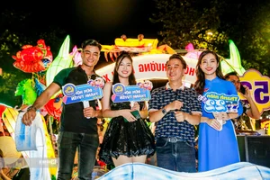 Witness the Spectacular Giant Mid-Autumn Lanterns at Thanh Tuyen Festival 2023 - image 6