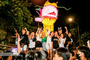 Witness the Spectacular Giant Mid-Autumn Lanterns at Thanh Tuyen Festival 2023 - image 3