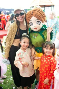 Vietnamese Celebrities and Their Children Celebrate a Joyful Mid-Autumn Festival - image 4