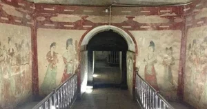 Solving History's Most Mysterious Deaths: Experts Struggle to Decode the Past - image 4