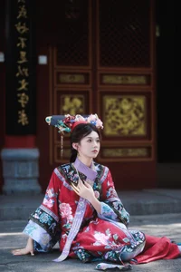 YiTuYu Art Language Vol.4991 Featuring Pei Tong Xue: Artistic Portrait Excellence - image 19