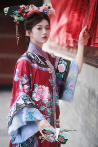 YiTuYu Art Language Vol.4991 Featuring Pei Tong Xue: Artistic Portrait Excellence - image 1
