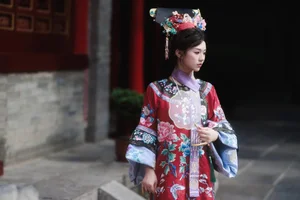 YiTuYu Art Language Vol.4991 Featuring Pei Tong Xue: Artistic Portrait Excellence - image 22