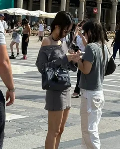 BLACKPINK’s Jennie Sparks Online Frenzy with Candid Public Photo - image 3