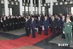 Chinese Communist Party Delegation Pays Respects to Late General Secretary Nguyen Phu Trong - image 3