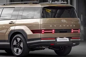 Analyzing the Vietnam-Made 2026 Hyundai SantaFe Hybrid Launching in Thailand Market - image 1