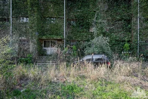 Exploring Japan's Eerie Abandoned Island: A Ghostly Beauty - image 0