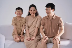 Vietnamese Celebrities Show Off Unique Valentine's Day Gifts - image 4