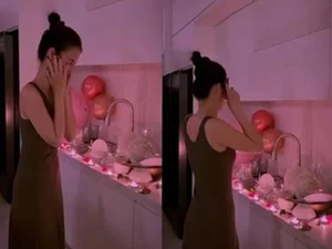 Vietnamese Celebrities Show Off Unique Valentine's Day Gifts - image 2