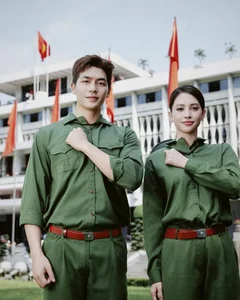 Vietnamese Celebrities Share Heartwarming Photos to Celebrate the 50th Southern Liberation Day - image 23