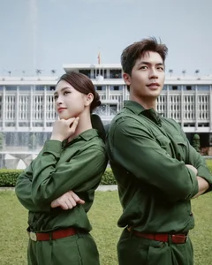 Vietnamese Celebrities Share Heartwarming Photos to Celebrate the 50th Southern Liberation Day - image 11