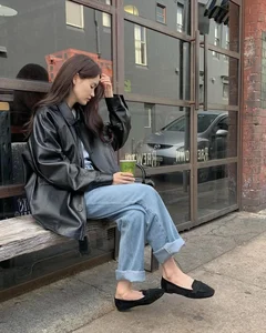 5 Timeless Minimalist Shoe Styles Every Woman Needs for Effortless Outfits - image 1