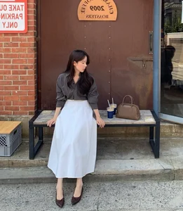 5 Timeless Minimalist Shoe Styles Every Woman Needs for Effortless Outfits - image 3