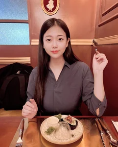 Korean Office Fashion Trends: Bold Styles Taking Social Media by Storm - image 7