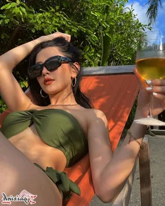 Chi Pu’s Summer Style: A Collection of Stunning Bikini and High-Fashion Photography - image 15