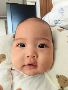 H'Hen Niê Delights Fans with Photos of Her Adorable 6-Month-Old Daughter - image 1