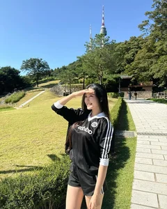 Doan Hai My Explores South Korea While Husband Recovers - image 2