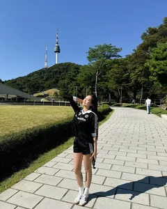 Doan Hai My Explores South Korea While Husband Recovers - image 5