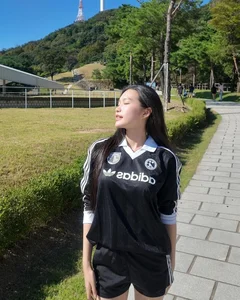 Doan Hai My Explores South Korea While Husband Recovers - image 0