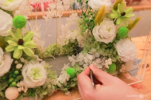 Baby Three Flower Boxes: The Must-Have Gift Trend for International Women's Day - image 3