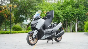 Yamaha XMAX 300: The Ultimate All-Rounder for Commuting and Weekend Touring - image 0