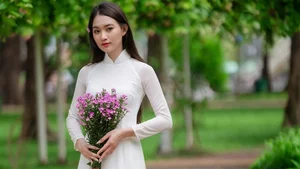 Captivating Beauty: Pure and Elegant Portraits of Modern Vietnamese Women - image 62
