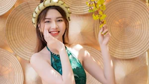 Captivating Beauty: Pure and Elegant Portraits of Modern Vietnamese Women - image 43