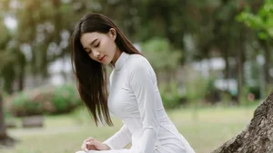Captivating Beauty: Pure and Elegant Portraits of Modern Vietnamese Women - image 89