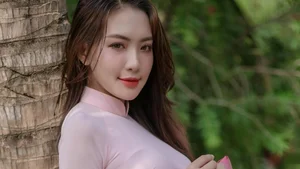 Captivating Beauty: Pure and Elegant Portraits of Modern Vietnamese Women - image 15