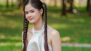 Captivating Beauty: Pure and Elegant Portraits of Modern Vietnamese Women - image 23